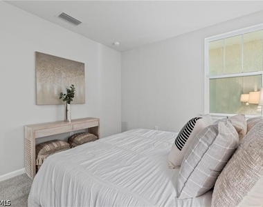 4676 Arboretum Circle - Photo Thumbnail 19