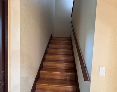 7675 Meadow Lakes Dr - Photo Thumbnail 10