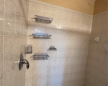 7675 Meadow Lakes Dr - Photo Thumbnail 7