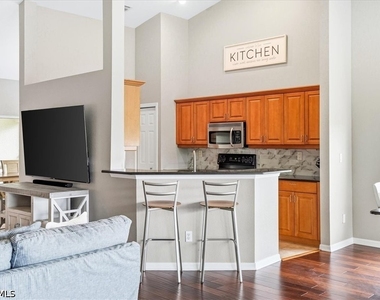 5615 Sherborn Drive - Photo Thumbnail 8