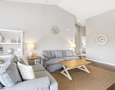 5615 Sherborn Drive - Photo Thumbnail 29