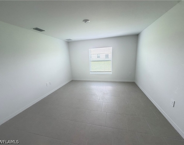 337 Marabou Drive - Photo Thumbnail 5