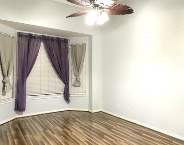 7710 Misty Fern Court - Photo Thumbnail 4