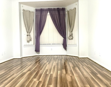 7710 Misty Fern Court - Photo Thumbnail 5