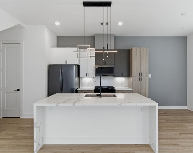 6337 Wheatley Street - Photo Thumbnail 6