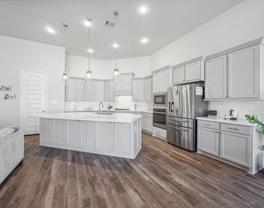 4318 Rocky Stream Court - Photo Thumbnail 8