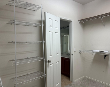 30318 Mesa Valley Drive - Photo Thumbnail 13