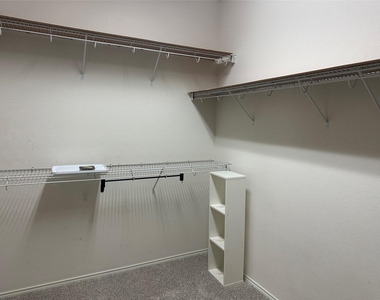 30318 Mesa Valley Drive - Photo Thumbnail 12