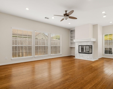 14207 Woodville Gardens Drive - Photo Thumbnail 8