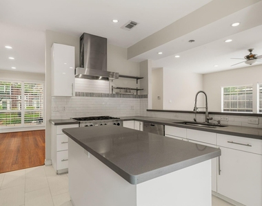 14207 Woodville Gardens Drive - Photo Thumbnail 22