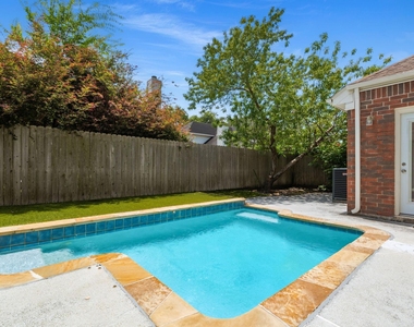 14207 Woodville Gardens Drive - Photo Thumbnail 40