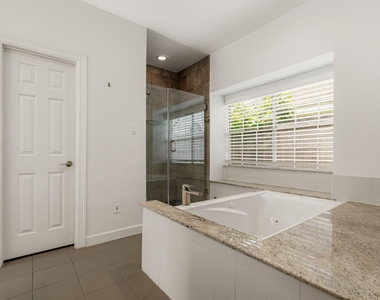 14207 Woodville Gardens Drive - Photo Thumbnail 26