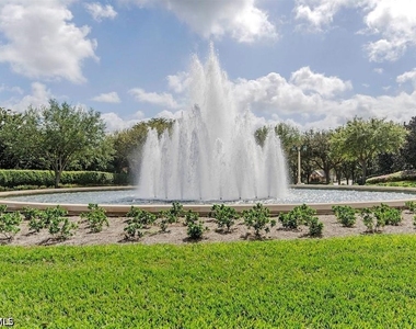 1845 Les Chateaux Boulevard - Photo Thumbnail 34