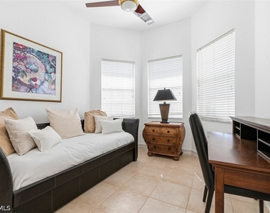 657 Soliel Drive - Photo Thumbnail 12