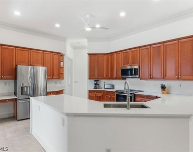 657 Soliel Drive - Photo Thumbnail 5