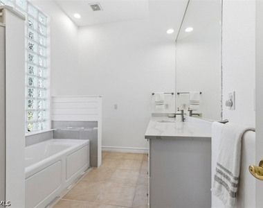 657 Soliel Drive - Photo Thumbnail 11