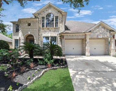 19907 Glen Lake Drive - Photo Thumbnail 1