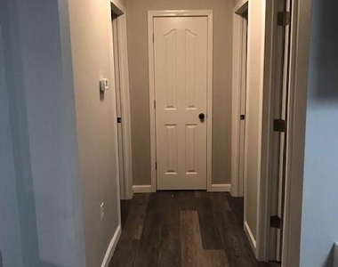 7434 W Lambuth Lane - Photo Thumbnail 16