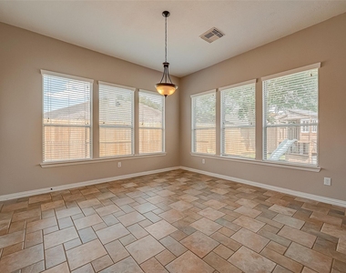 7214 Glenwick Court - Photo Thumbnail 22