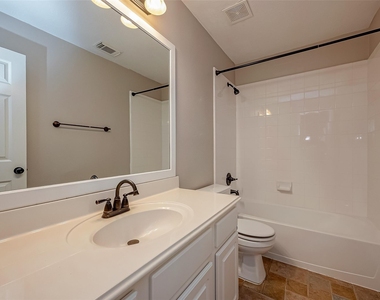 7214 Glenwick Court - Photo Thumbnail 30