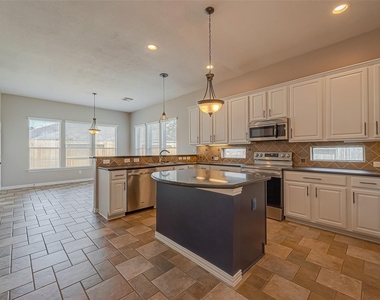 7214 Glenwick Court - Photo Thumbnail 2