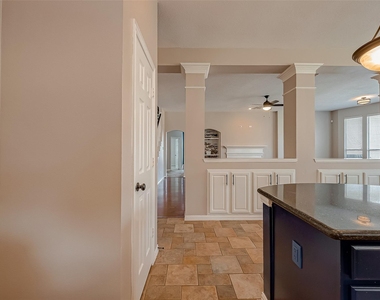 7214 Glenwick Court - Photo Thumbnail 15