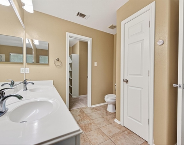 54 Blue Creek - Photo Thumbnail 23