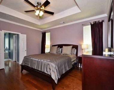 21114 Albany Park Lane - Photo Thumbnail 15