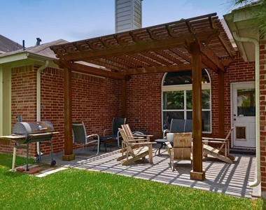 21114 Albany Park Lane - Photo Thumbnail 25
