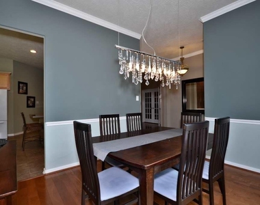 21114 Albany Park Lane - Photo Thumbnail 6