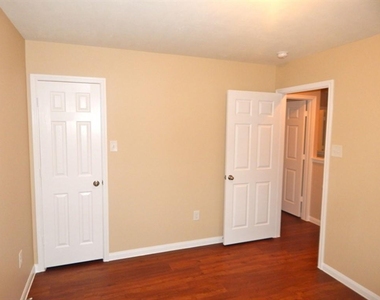 847 Darbydale Crossing Lane - Photo Thumbnail 14