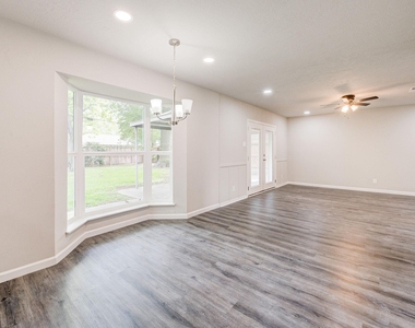 9617 Caffrey Street - Photo Thumbnail 10