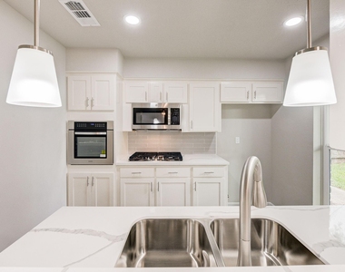 9617 Caffrey Street - Photo Thumbnail 14