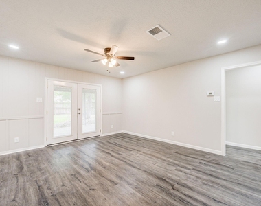9617 Caffrey Street - Photo Thumbnail 5