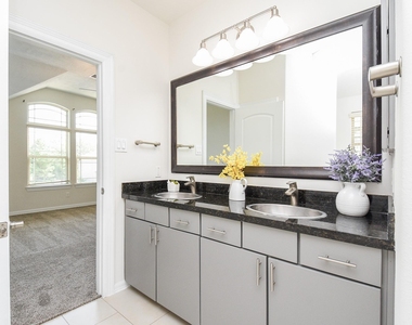 71 Aventura Place - Photo Thumbnail 26