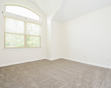 71 Aventura Place - Photo Thumbnail 32
