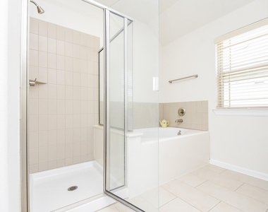 71 Aventura Place - Photo Thumbnail 27