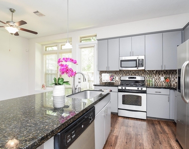 71 Aventura Place - Photo Thumbnail 13