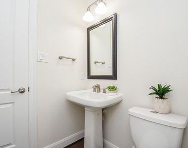 71 Aventura Place - Photo Thumbnail 35