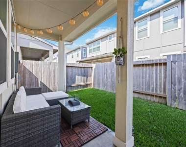 1512 Parkland Oak Drive - Photo Thumbnail 32