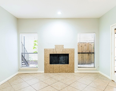 1818 Augusta Drive - Photo Thumbnail 2