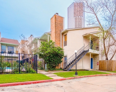 1818 Augusta Drive - Photo Thumbnail 27
