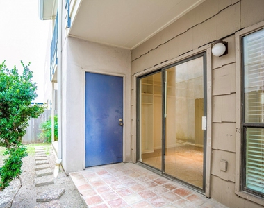 1818 Augusta Drive - Photo Thumbnail 19