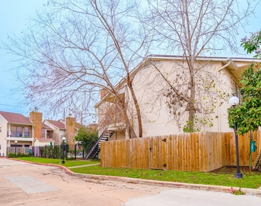 1818 Augusta Drive - Photo Thumbnail 28