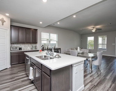 4218 Rocky Plains Lane - Photo Thumbnail 9