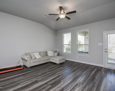 4218 Rocky Plains Lane - Photo Thumbnail 14