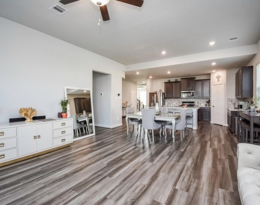 4218 Rocky Plains Lane - Photo Thumbnail 15