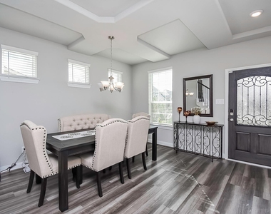 4218 Rocky Plains Lane - Photo Thumbnail 5
