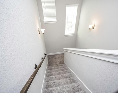 4218 Rocky Plains Lane - Photo Thumbnail 21