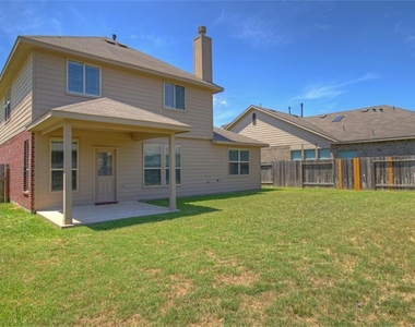 8902 Finnery - Photo Thumbnail 27